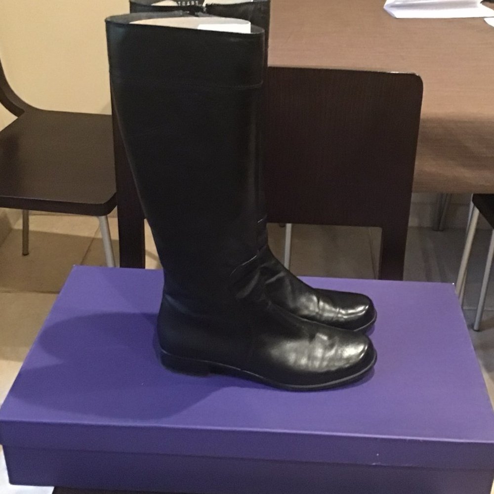Stuart Weitzman Black Leather Rider Boots with Low Heel Size 8